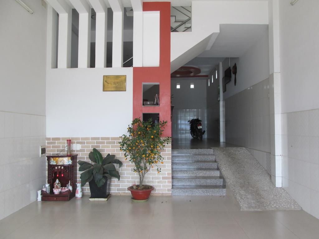 Ngoc Phuong Hotel Bao Loc Buitenkant foto
