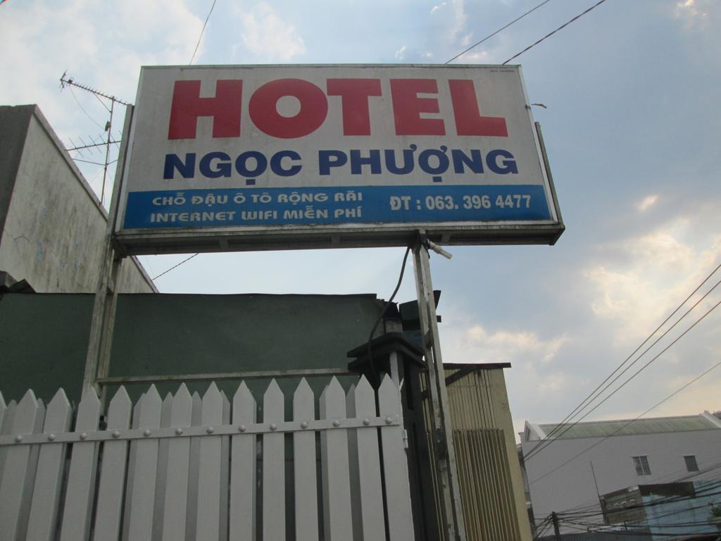 Ngoc Phuong Hotel Bao Loc Buitenkant foto